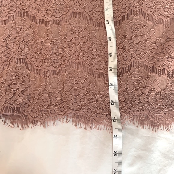 Elegant Eyelash Lace Skirt - Picture 5 of 5